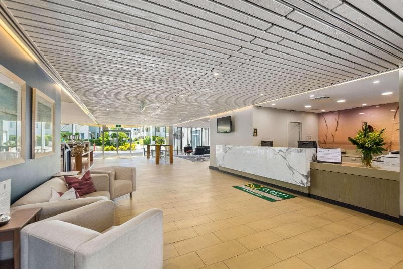 Quality Suites Pioneer Sands 4
