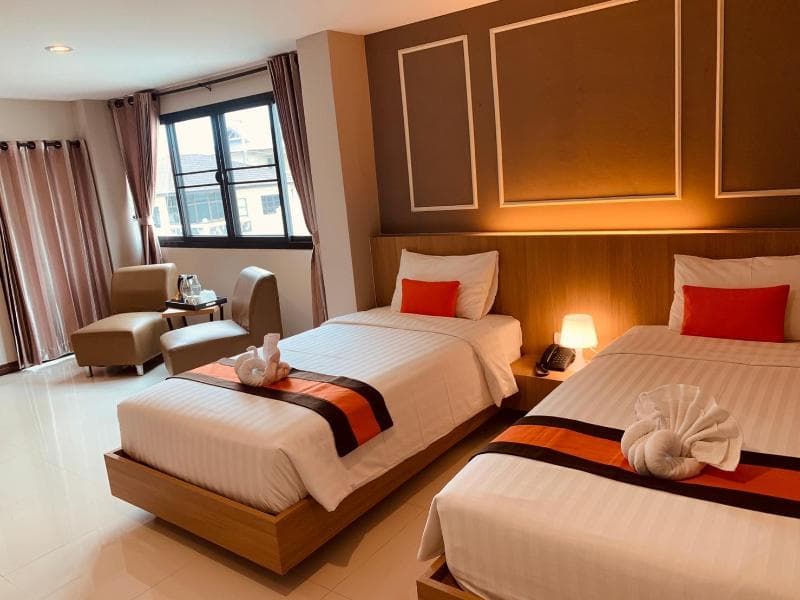 De Hug Hotel & Residence main