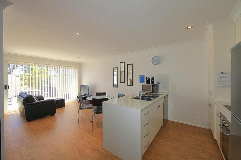 Alexandra Apartments 4