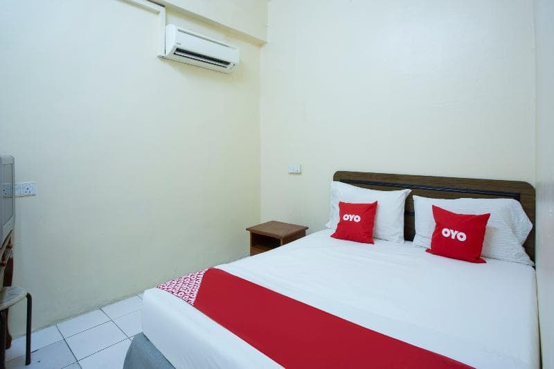 Spot On 89962 Perfect Class Hotel photo 1