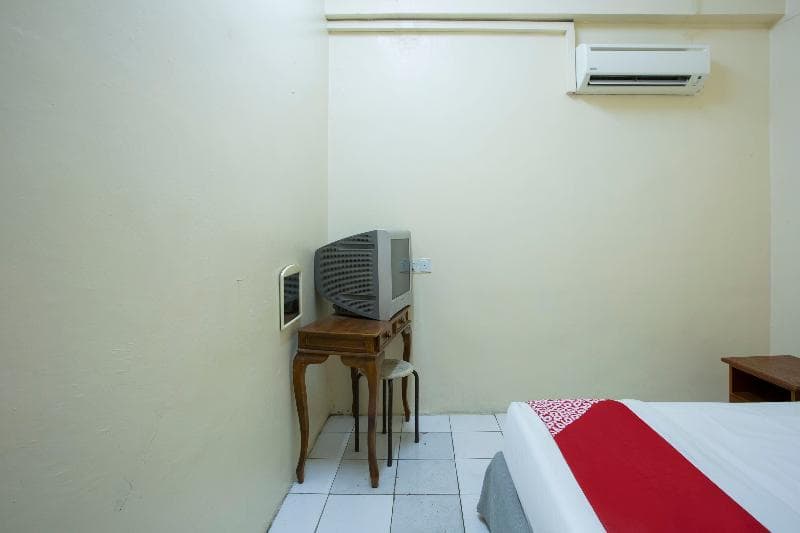 Spot On 89962 Perfect Class Hotel 4