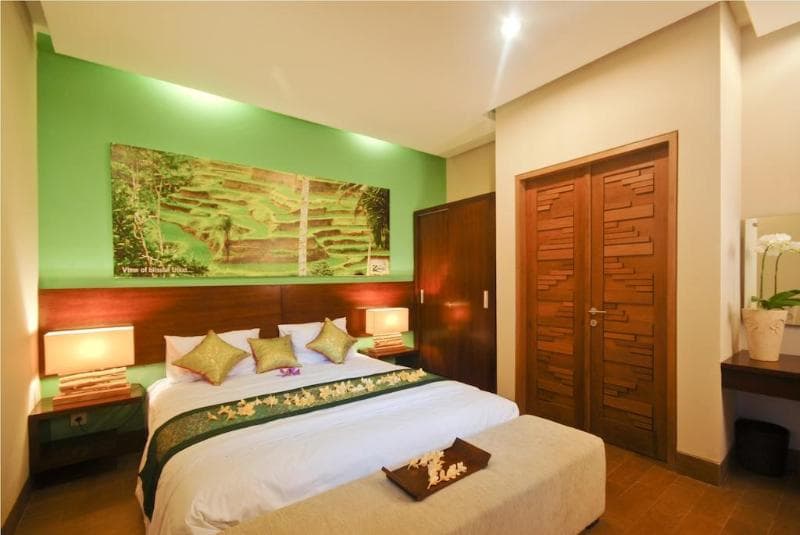The Green Zhurga Suites photo 1