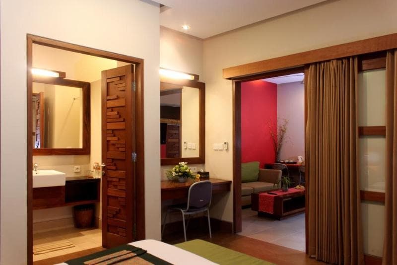 The Green Zhurga Suites 4