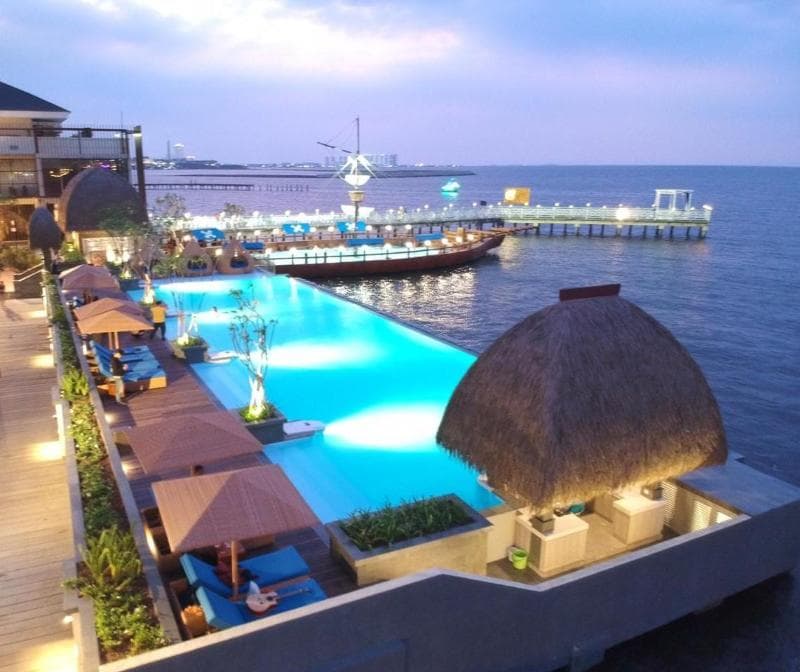 Putri Duyung Ancol photo 1