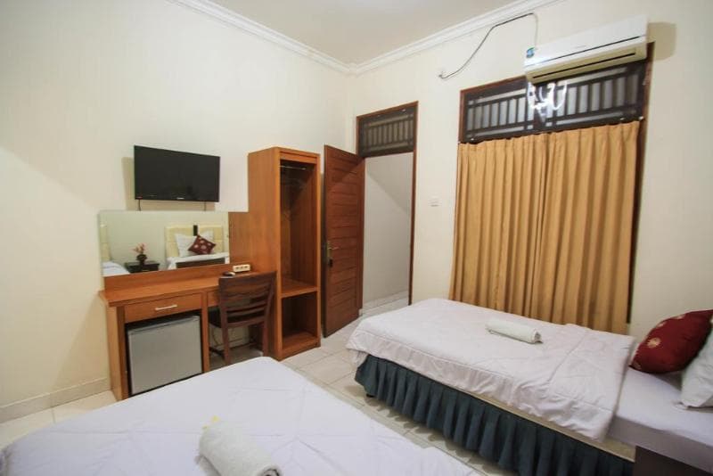 Pondok Anyar Hotel By Reddoorz 3