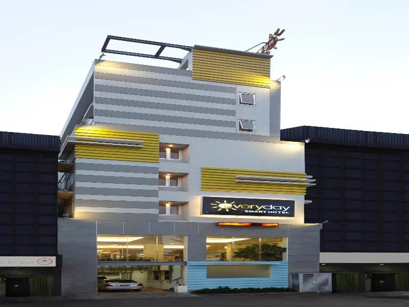 Everyday Smart Mangga Besar main