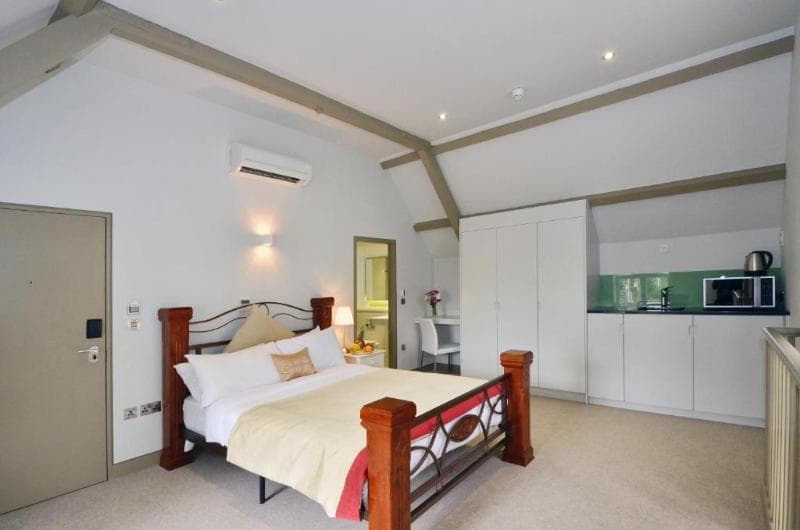 Arch Hotel photo 1