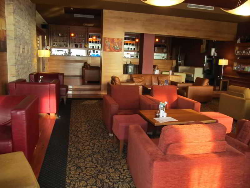 Raheen Woods Hotel 3