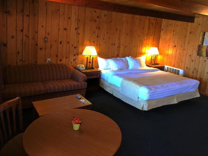 Prospector Motor Lodge main