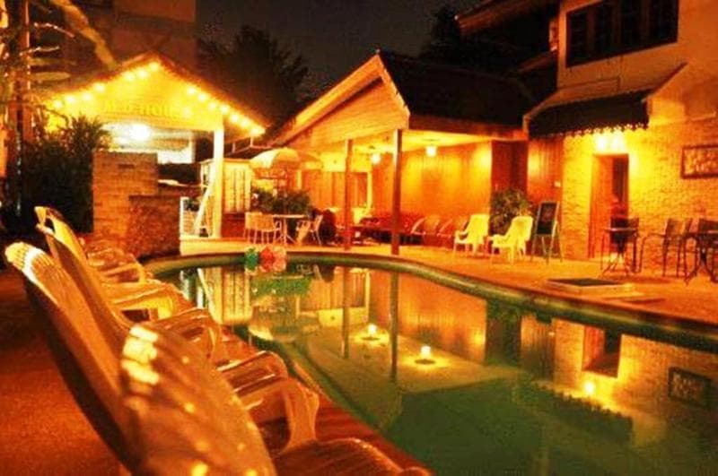 M.D. House 5