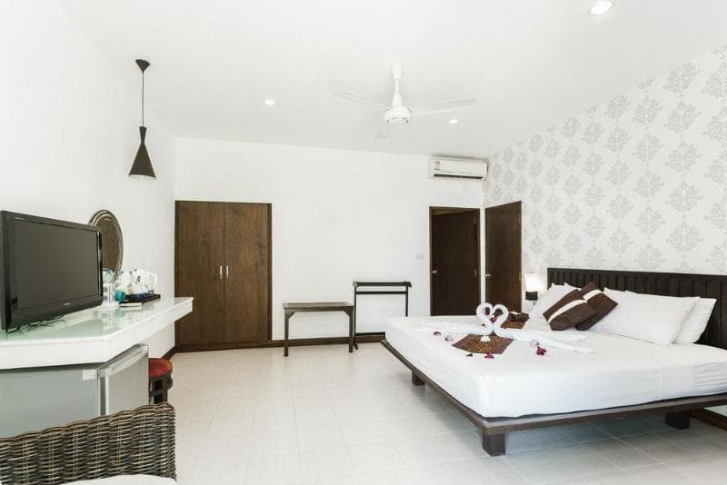 Samui Pier Beach Front Resort 3