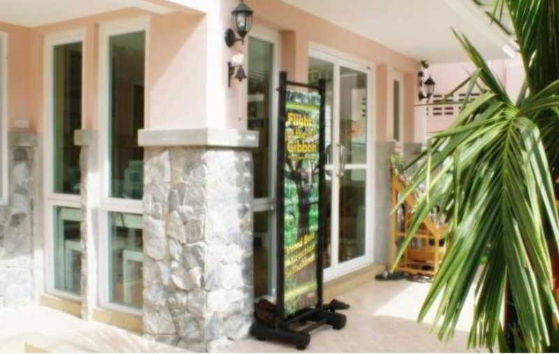 Triple Palms House photo 1