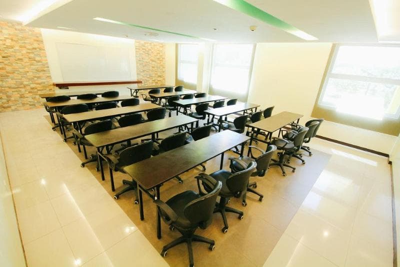 Go Hotels Bacolod 4