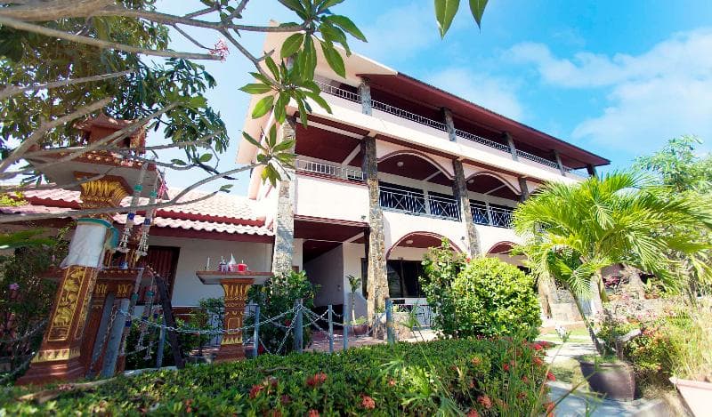 Lotus Friendly Hotel main