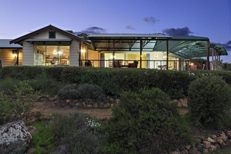 Shambhala Guesthouse 2