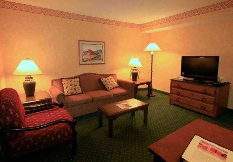 Albuquerque Marriott Pyramid North photo 1