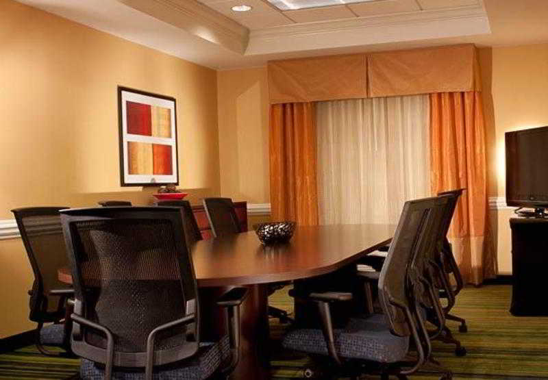 Fairfield Inn & Suites By Marriott Atlanta Kennesaw 2