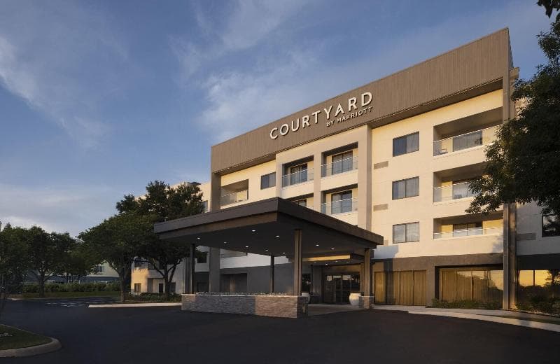 Courtyard By Marriott Austin South 4