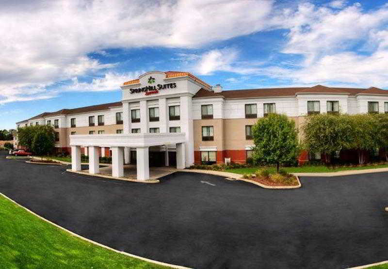 Springhill Suites Milford 4