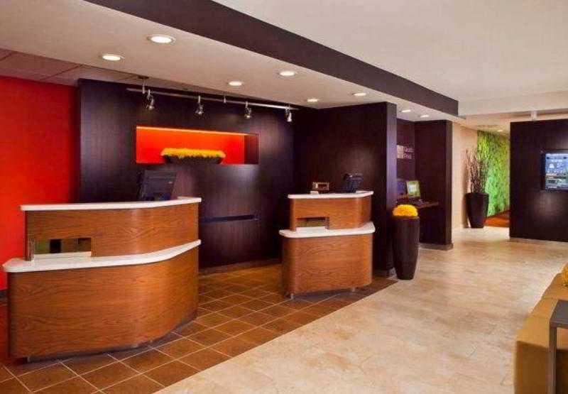 Spark by Hilton Birmingham Colonnade 1