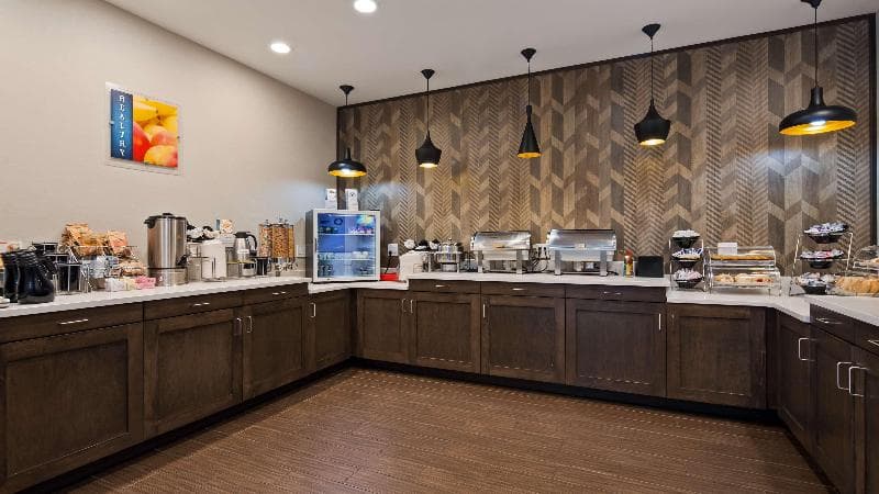 Best Western Plus Nashville Airport Hotel 3