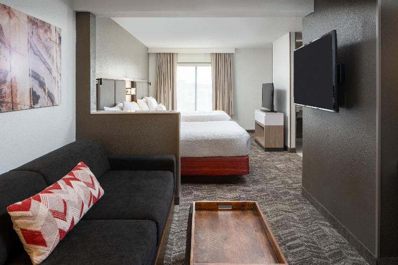 Sonesta Select Nashville Airport Suites 5