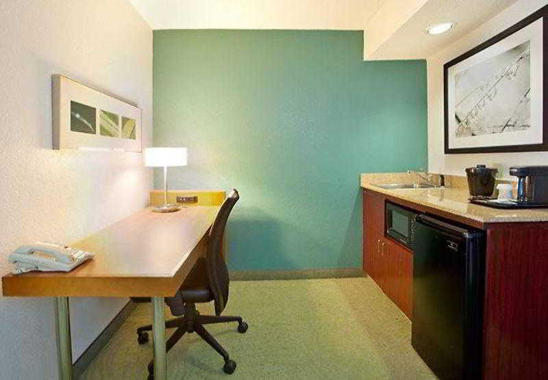 Springhill Suites Nashville- Metrocenter 3