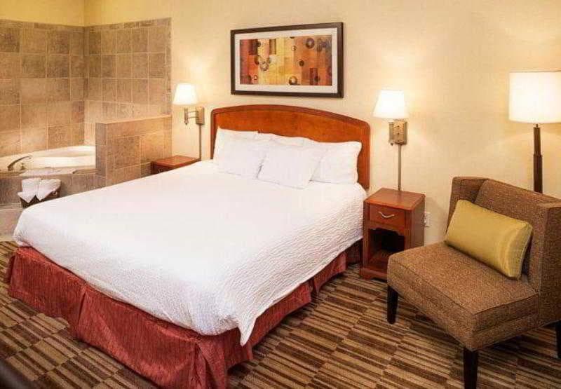 Courtyard Boston Woburn/Boston North 5