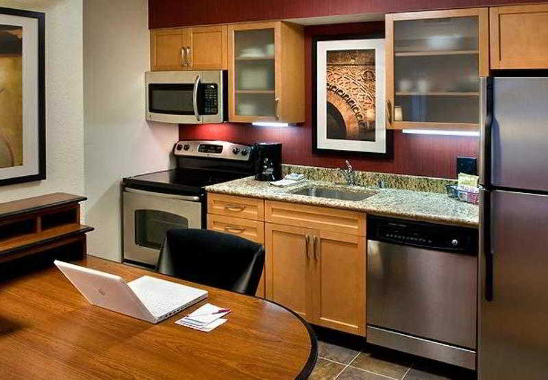 Residence Inn Boston North Shore/Danvers 2