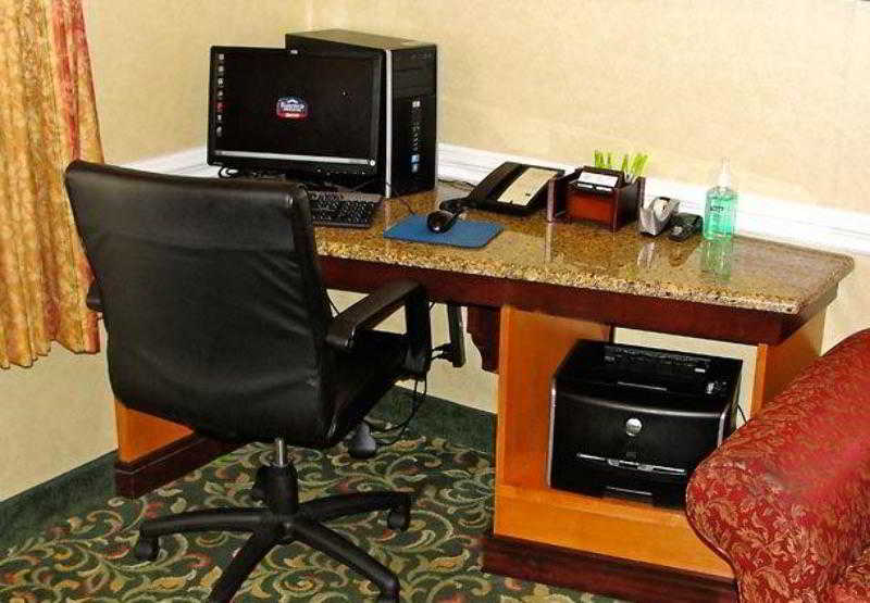 Fairfield Inn And Suites Beaumont 2
