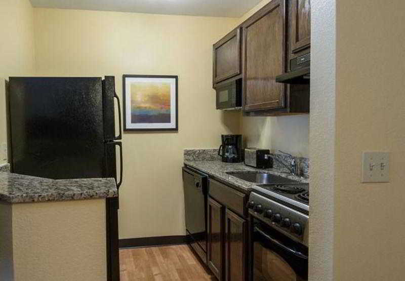 Towneplace Suites Baton Rouge South 3
