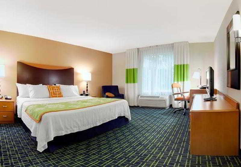 Fairfield Inn And Suites Seattle Bellevue/Redmond photo 1