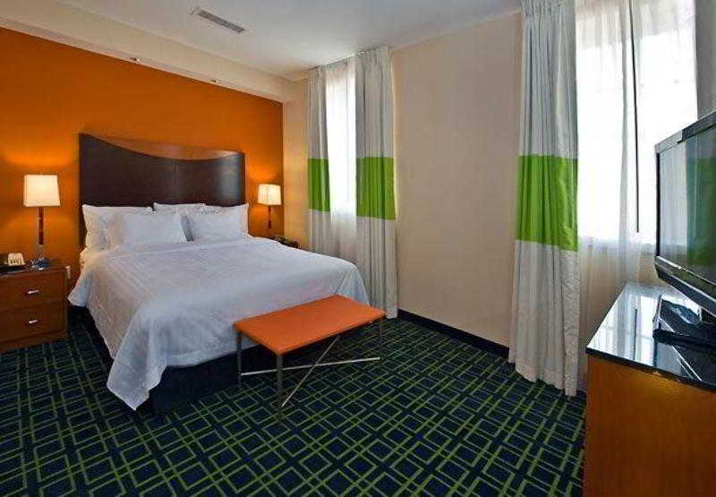 Fairfield Inn & Suites Baltimore Downtown 4