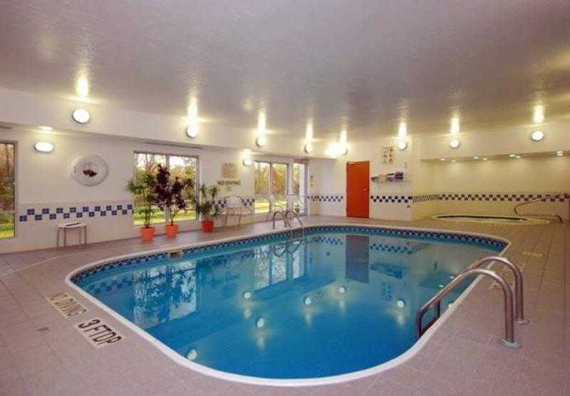Fairfield Inn & Suites By Marriott Canton 3