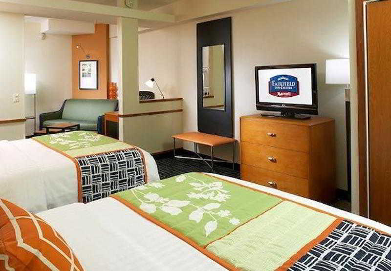 Fairfield Inn & Suites Cumberland 3