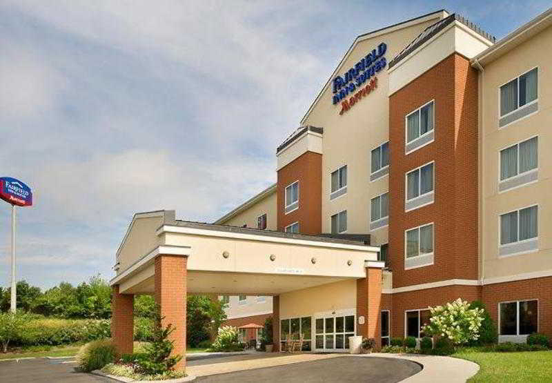 Fairfield Inn & Suites Cleveland 4