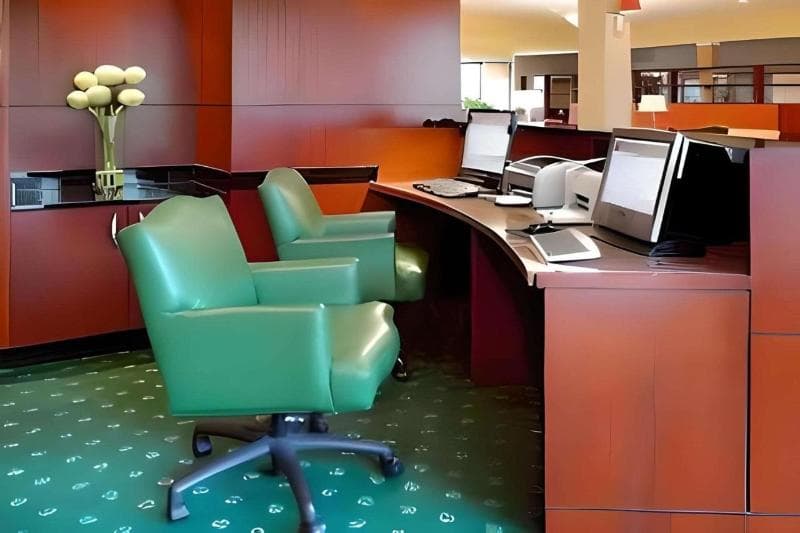 Comfort Inn & Suites 3