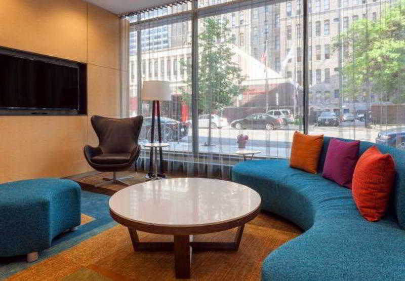 Fairfield Inn Suites Chicago Downtown River North 4