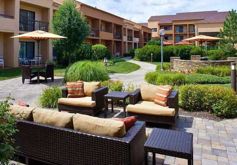 Courtyard By Marriott Chicago Oakbrook Terrace 1