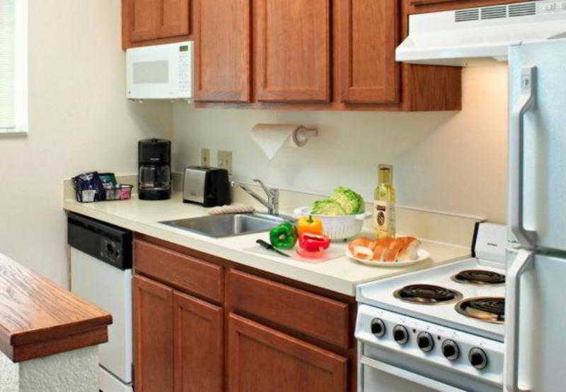 TownePlace Suites Chicago Lombard 2