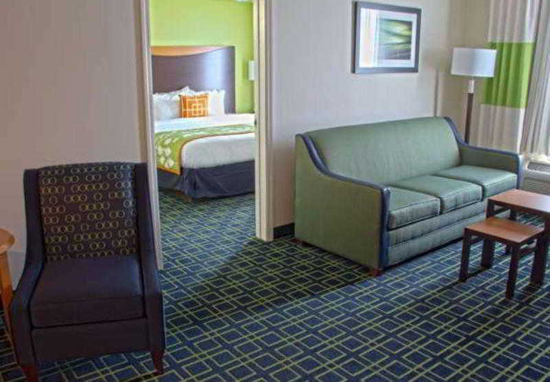 Fairfield Inn & Suites Charleston Airport/Convention Center 4
