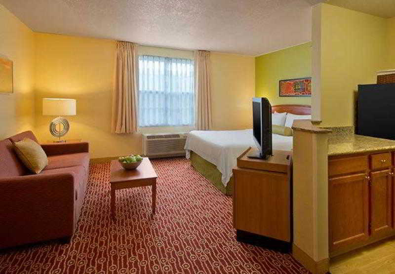 TownePlace Suites Cleveland Westlake 5