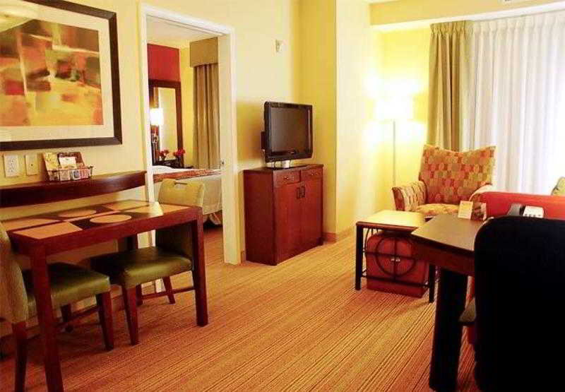 Residence Inn Bryan College Station photo 1