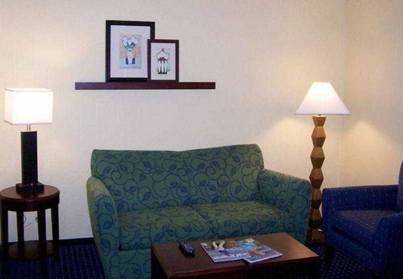 Springhill Suites Charlotte Lake Norman/Mooresville 2