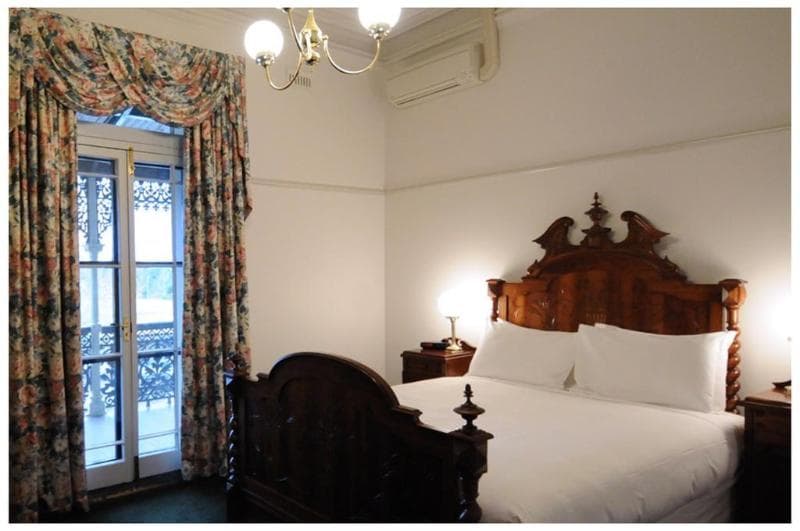 Yarra Glen Grand Hotel 5