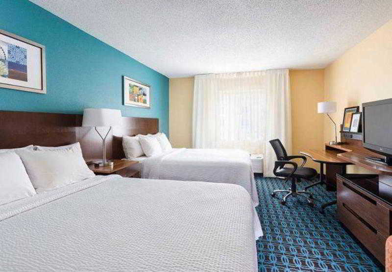 Fairfield Inn & Suites Mansfield Ontario 2