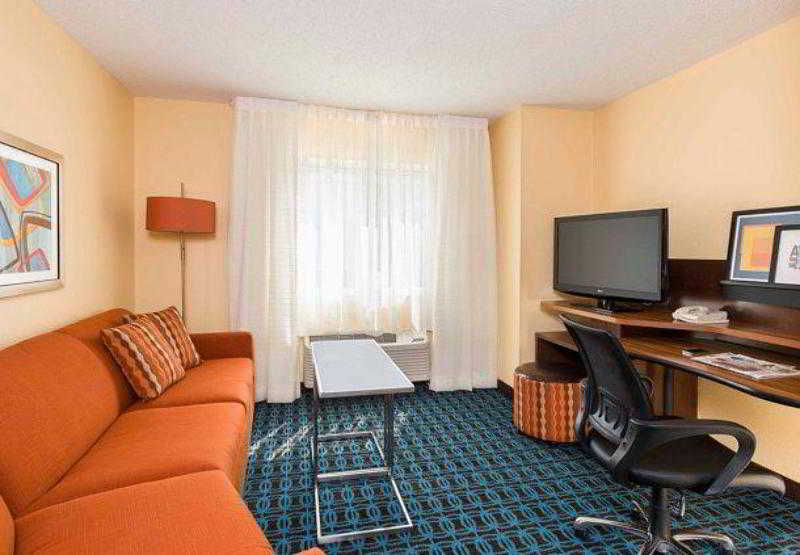 Fairfield Inn & Suites Mansfield Ontario 4