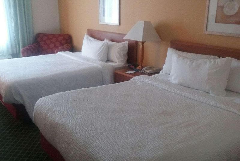 Comfort Inn & Suites 2