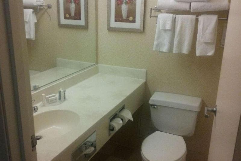 Comfort Inn & Suites 5