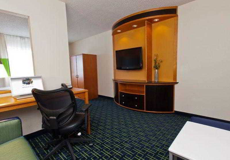 Fairfield Inn Champaign photo 1
